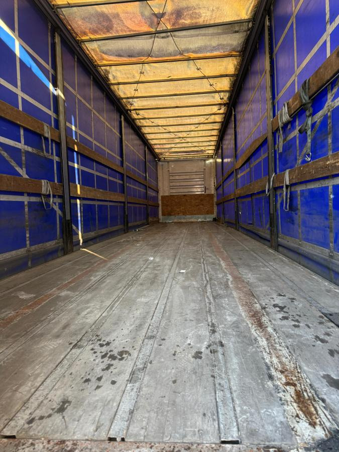 Fruehauf - Gjysmë rimorkio me tendë: foto 4 Fruehauf - Gjysmë rimorkio me tendë: foto 4