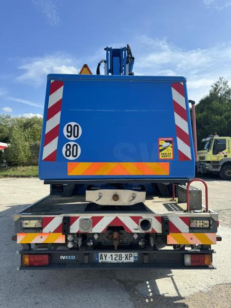 Iveco Eurocargo 100E18 - Platformë ajrore e montuar në kamion: foto 3 Iveco Eurocargo 100E18 - Platformë ajrore e montuar në kamion: foto 3