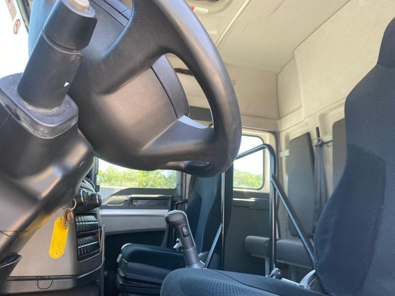 MAN TGX 18.360 - Kamion me tendë: foto 4 MAN TGX 18.360 - Kamion me tendë: foto 4