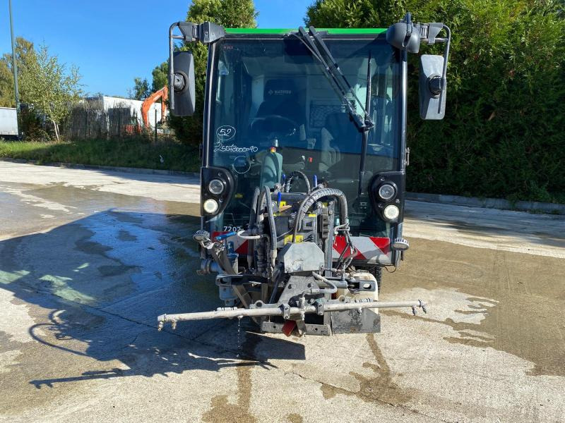 Mathieu Azura MC210 - Makinë fshirëse për rrugët: foto 4 Mathieu Azura MC210 - Makinë fshirëse për rrugët: foto 4