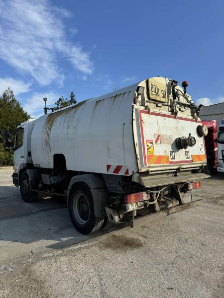 Mercedes Atego - Makinë fshirëse për rrugët: foto 5 Mercedes Atego - Makinë fshirëse për rrugët: foto 5