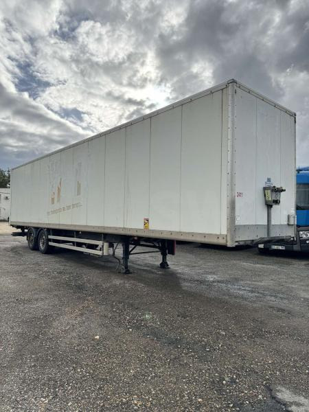 Samro - Gjysmë rimorkio me vagonetë të mbyllur: foto 5 Samro - Gjysmë rimorkio me vagonetë të mbyllur: foto 5