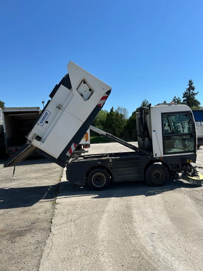 Schmidt CleanGo 500 Compact 400 - Makinë fshirëse për rrugët: foto 4 Schmidt CleanGo 500 Compact 400 - Makinë fshirëse për rrugët: foto 4