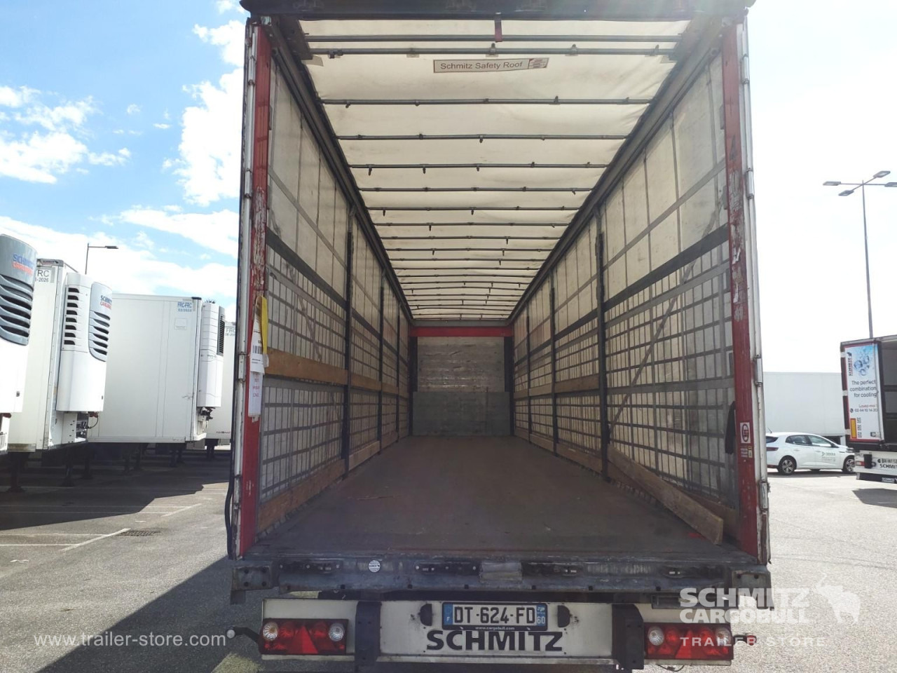 SCHMITZ Curtainsider Standard - Gjysmë rimorkio me tendë: foto 4 SCHMITZ Curtainsider Standard - Gjysmë rimorkio me tendë: foto 4