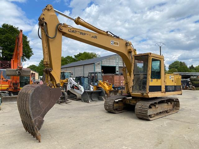 Cat 215 - Ekskavator me zinxhirë: foto 1 Cat 215 - Ekskavator me zinxhirë: foto 1