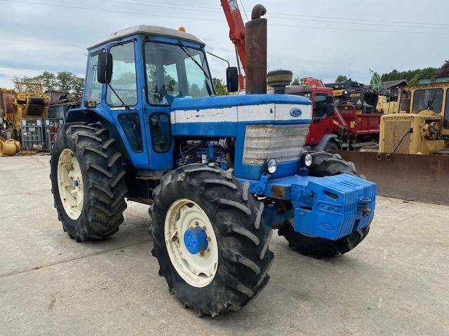 Ford TW 15 - Traktor: foto 2 Ford TW 15 - Traktor: foto 2