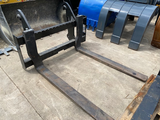 Paletten Gabel passend CAT 926-930-938 - Pirunë: foto 2 Paletten Gabel passend CAT 926-930-938 - Pirunë: foto 2