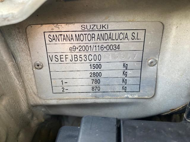 Suzuki Jimny - Veturë: foto 5 Suzuki Jimny - Veturë: foto 5