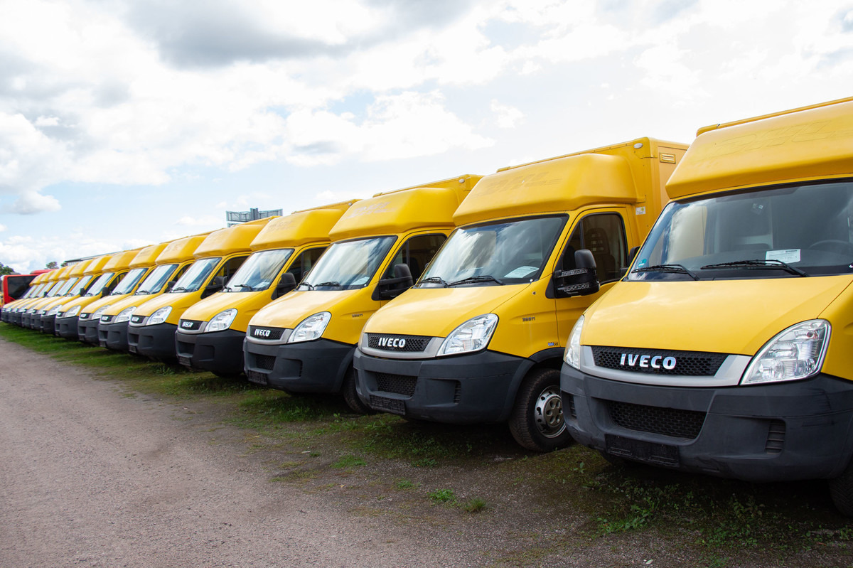 IVECO Daily 35 S11 C30C AUTOMATIK KAMERA MAXI Regale D - Kamioncine me kontinier: foto 1 IVECO Daily 35 S11 C30C AUTOMATIK KAMERA MAXI Regale D - Kamioncine me kontinier: foto 1