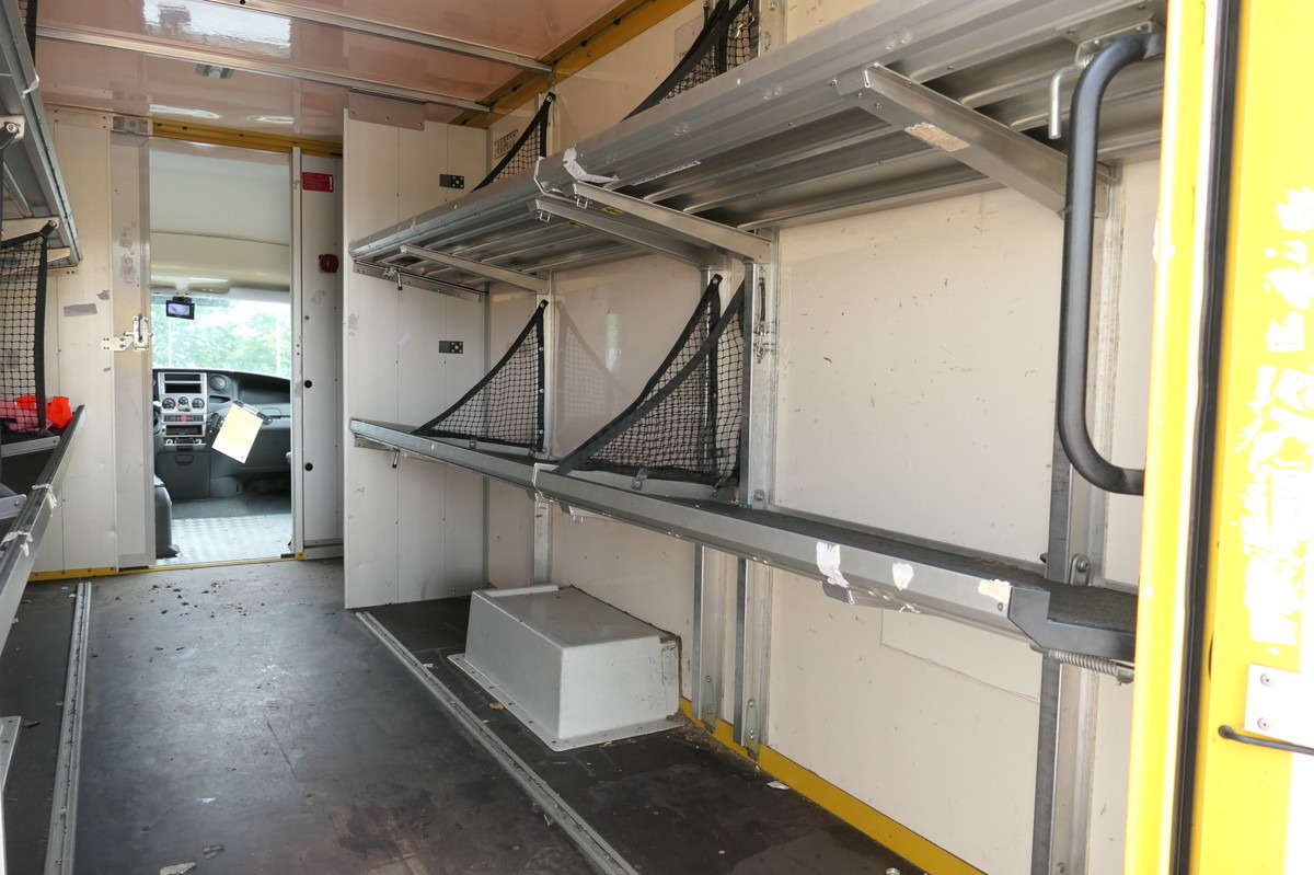 Kamioncine me kontinier IVECO Daily 35 S11 C30C AUTOMATIK KAMERA MAXI Regale D: foto 9