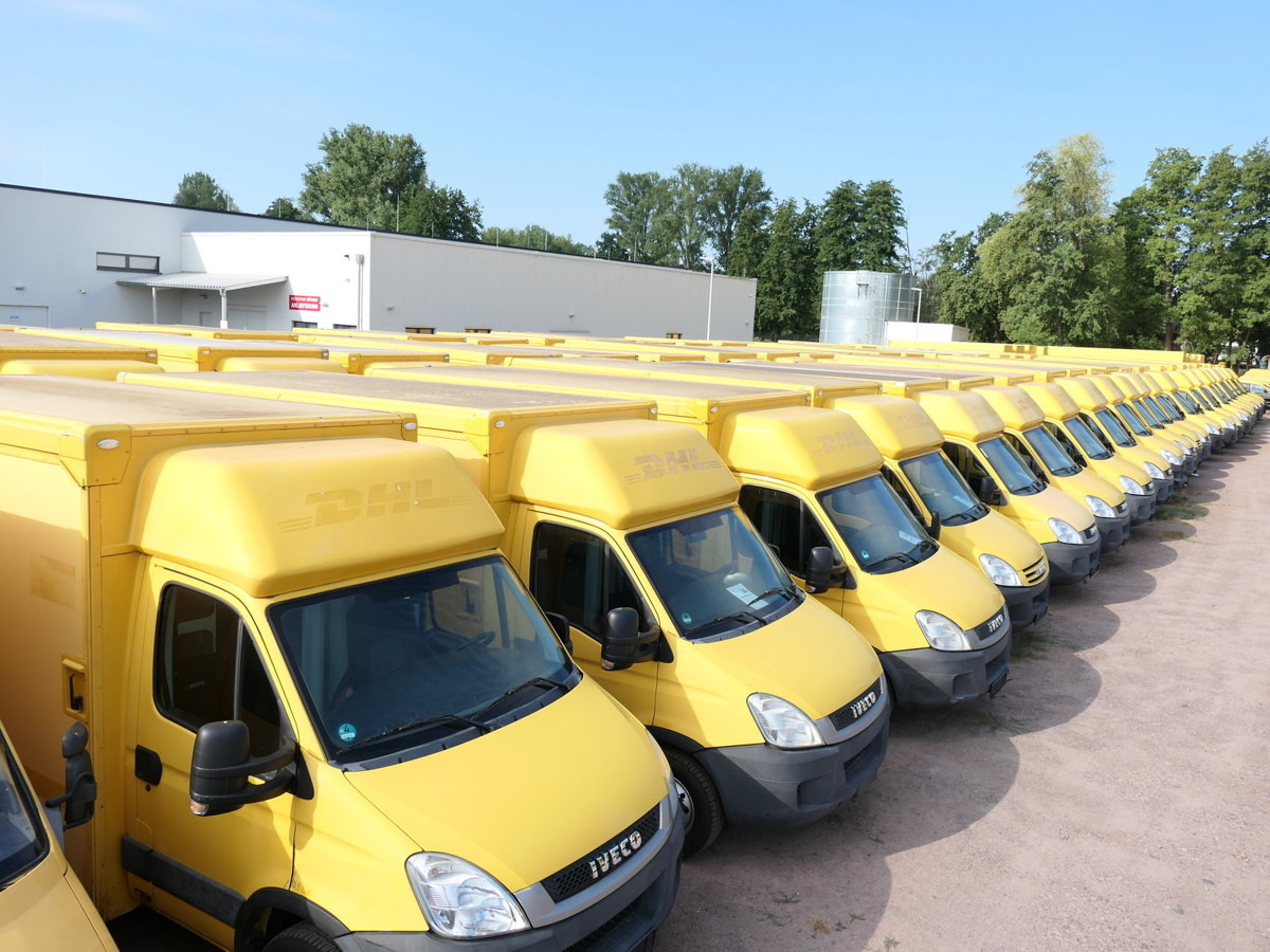 IVECO Daily 35 S11 C30C AUTOMATIK KAMERA MAXI Regale D - Kamioncine me kontinier: foto 1 IVECO Daily 35 S11 C30C AUTOMATIK KAMERA MAXI Regale D - Kamioncine me kontinier: foto 1