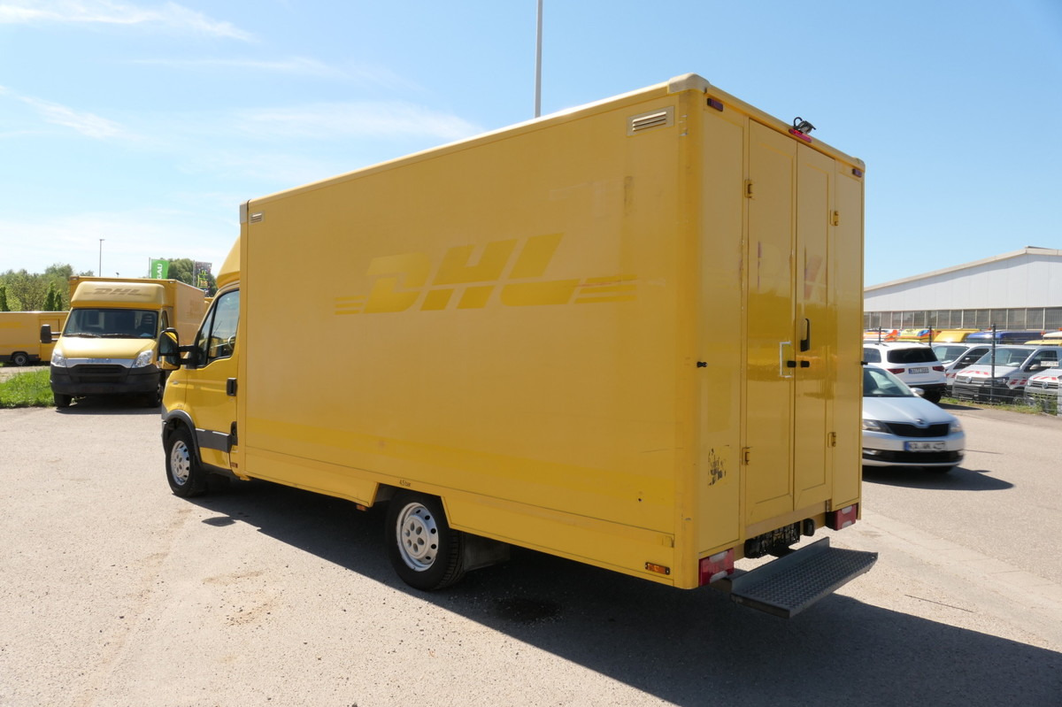 IVECO Daily 35 S11 C30C AUTOMATIK KAMERA Regale LUFT D - Kamioncine me kontinier: foto 4 IVECO Daily 35 S11 C30C AUTOMATIK KAMERA Regale LUFT D - Kamioncine me kontinier: foto 4