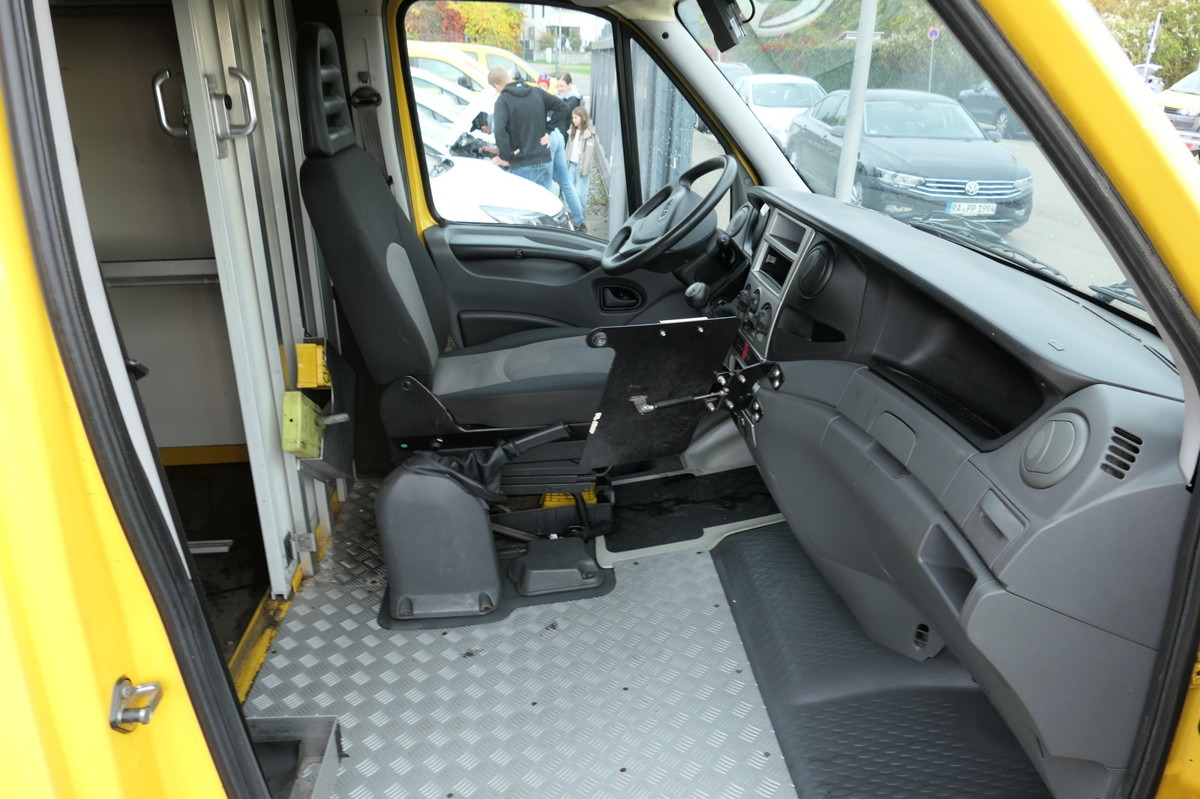 IVECO Daily 35 S11 C30C AUTOMATIK KAMERA Regale LUFT - Kamioncine me kontinier: foto 5 IVECO Daily 35 S11 C30C AUTOMATIK KAMERA Regale LUFT - Kamioncine me kontinier: foto 5