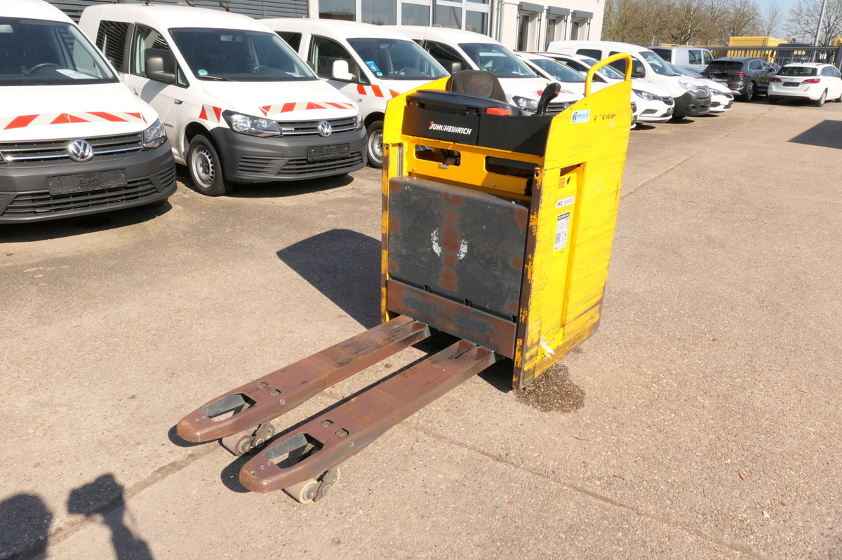 JUNGHEINRICH ESE 220 Batterie 34/2017 - Pirun paletash: foto 2 JUNGHEINRICH ESE 220 Batterie 34/2017 - Pirun paletash: foto 2