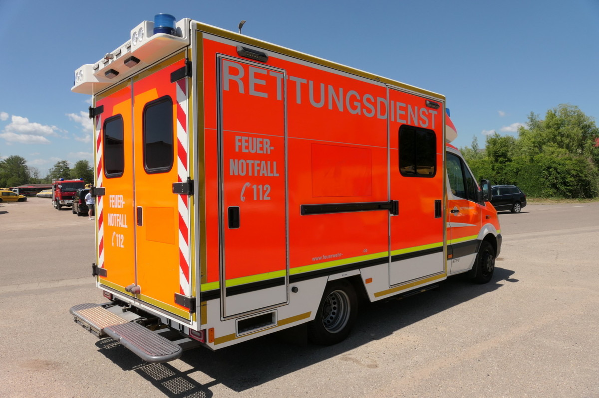 MERCEDES-BENZ Sprinter 519 CDI Klima Krankenwagen - Ambulancë: foto 3 MERCEDES-BENZ Sprinter 519 CDI Klima Krankenwagen - Ambulancë: foto 3
