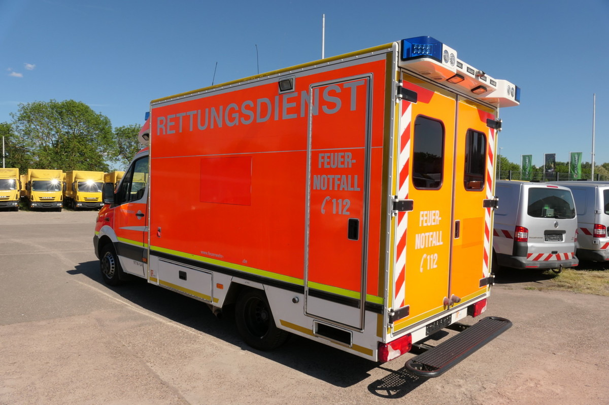 MERCEDES-BENZ Sprinter 519 CDI Klima Krankenwagen - Ambulancë: foto 4 MERCEDES-BENZ Sprinter 519 CDI Klima Krankenwagen - Ambulancë: foto 4
