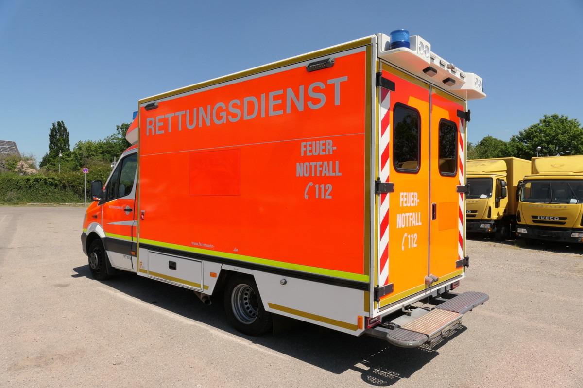 MERCEDES-BENZ Sprinter 519 CDI Klima Krankenwagen - Ambulancë: foto 4 MERCEDES-BENZ Sprinter 519 CDI Klima Krankenwagen - Ambulancë: foto 4