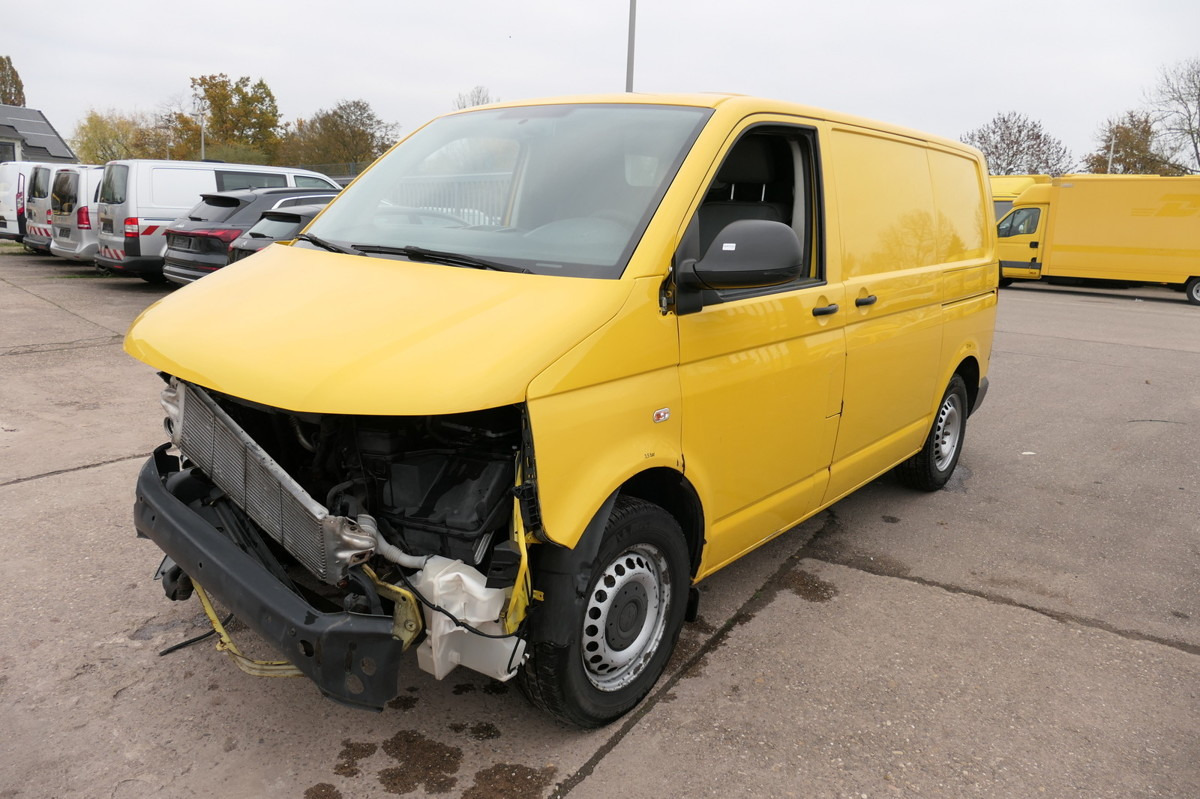 VW T5 Transporter 2.0 TDI COC - Furgon i vogël: foto 1 VW T5 Transporter 2.0 TDI COC - Furgon i vogël: foto 1