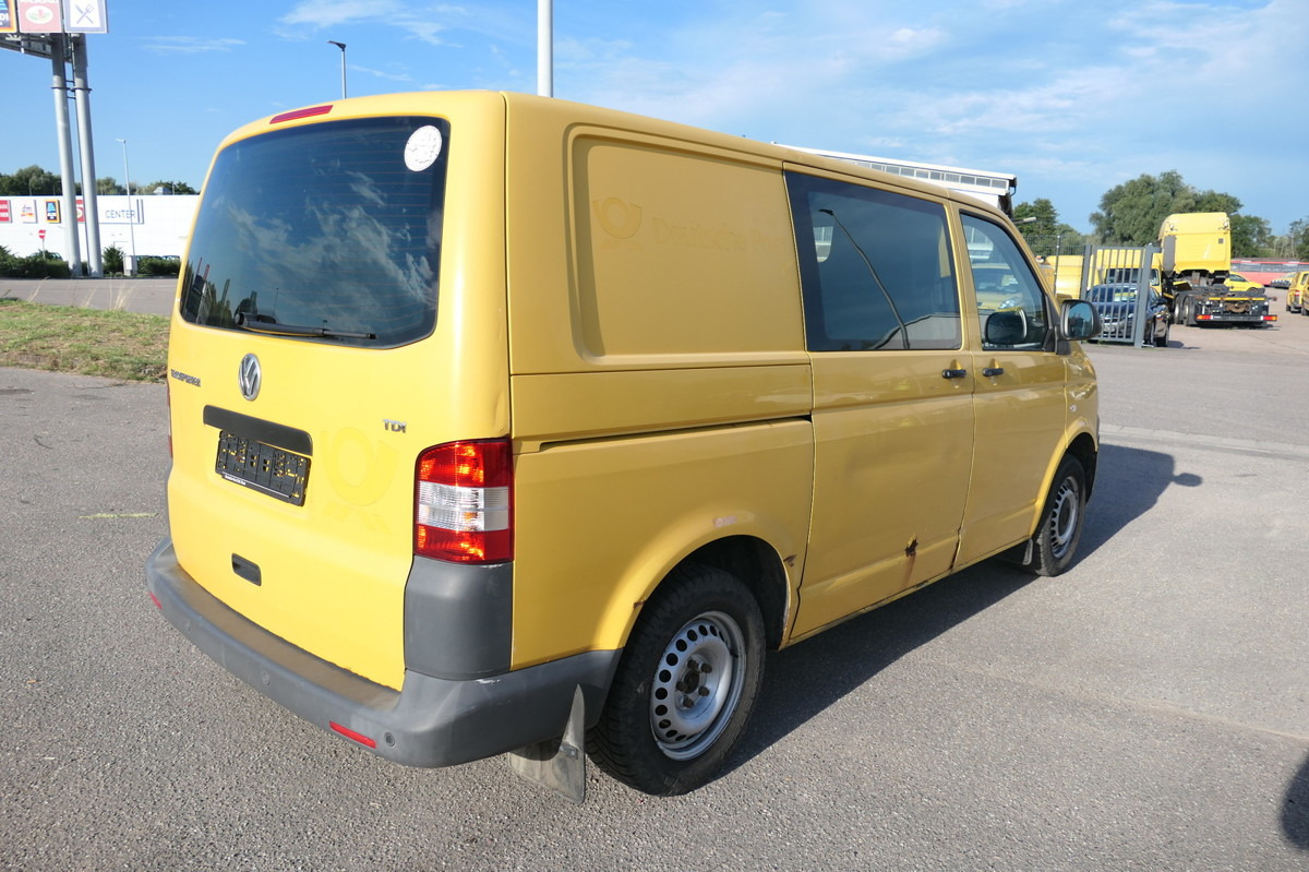 VW T5 Transporter 2.0 TDI PARKTRONIK EURO-5 2xSCHIE - Furgon i vogël: foto 4 VW T5 Transporter 2.0 TDI PARKTRONIK EURO-5 2xSCHIE - Furgon i vogël: foto 4
