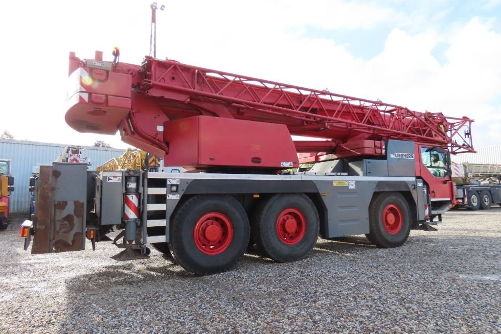 Liebherr LTM 1055-3.2 - Vinç për të gjitha terrenet: foto 3 Liebherr LTM 1055-3.2 - Vinç për të gjitha terrenet: foto 3