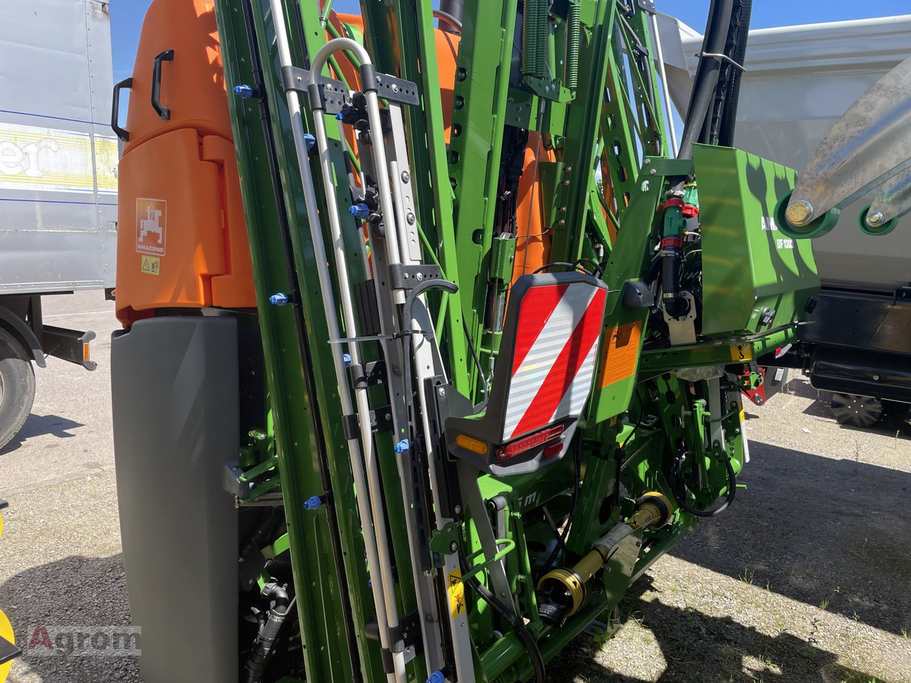 Amazone UF 1302 - Spërkatës i montuar në traktor: foto 5 Amazone UF 1302 - Spërkatës i montuar në traktor: foto 5
