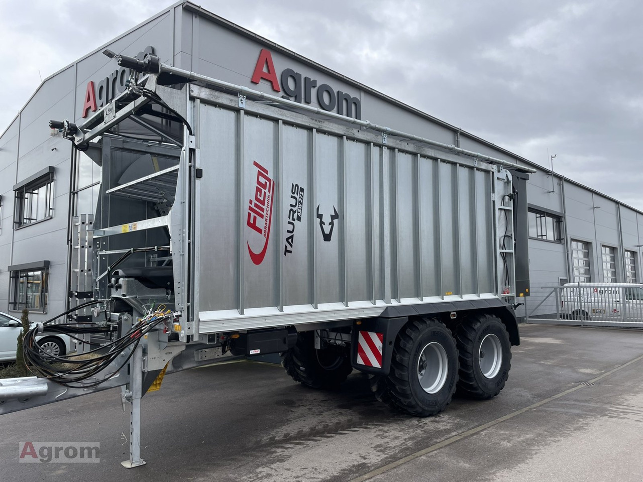 Fliegl ASW 271 TAURUS - Rimorkio bujqësore: foto 1 Fliegl ASW 271 TAURUS - Rimorkio bujqësore: foto 1
