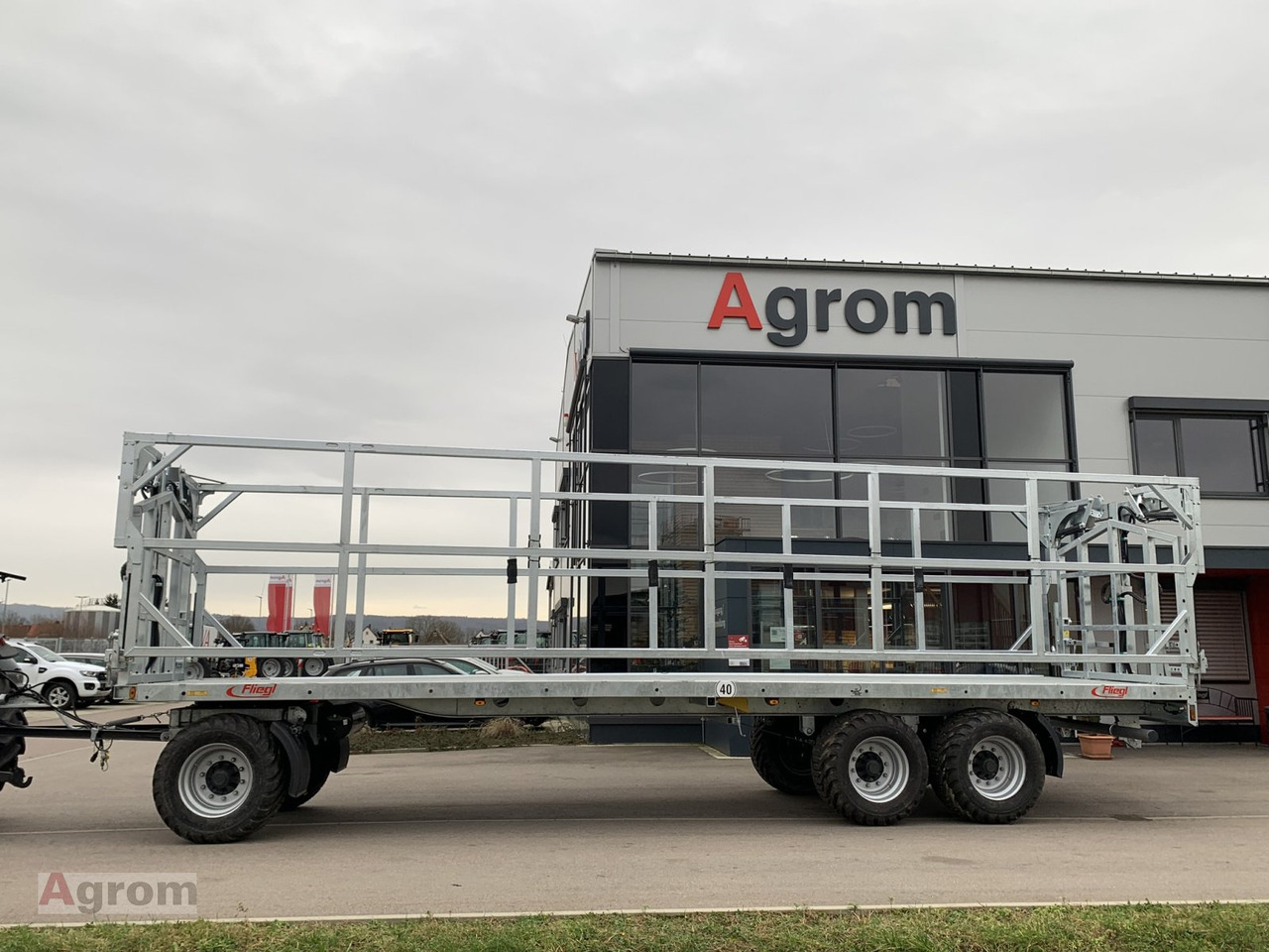 Fliegl DPW 210 BL - Rimorkio bujqësore me platformë: foto 2 Fliegl DPW 210 BL - Rimorkio bujqësore me platformë: foto 2