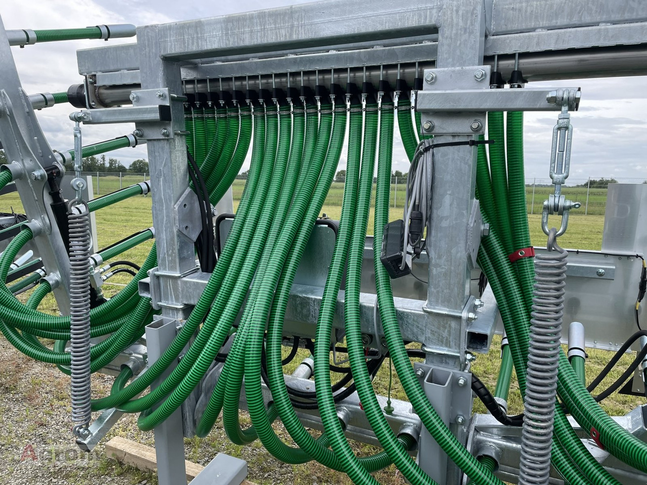 Fliegl Schleppschuhverteiler Compact 6,0 m - Injektor pleh i lëngshëm: foto 3 Fliegl Schleppschuhverteiler Compact 6,0 m - Injektor pleh i lëngshëm: foto 3