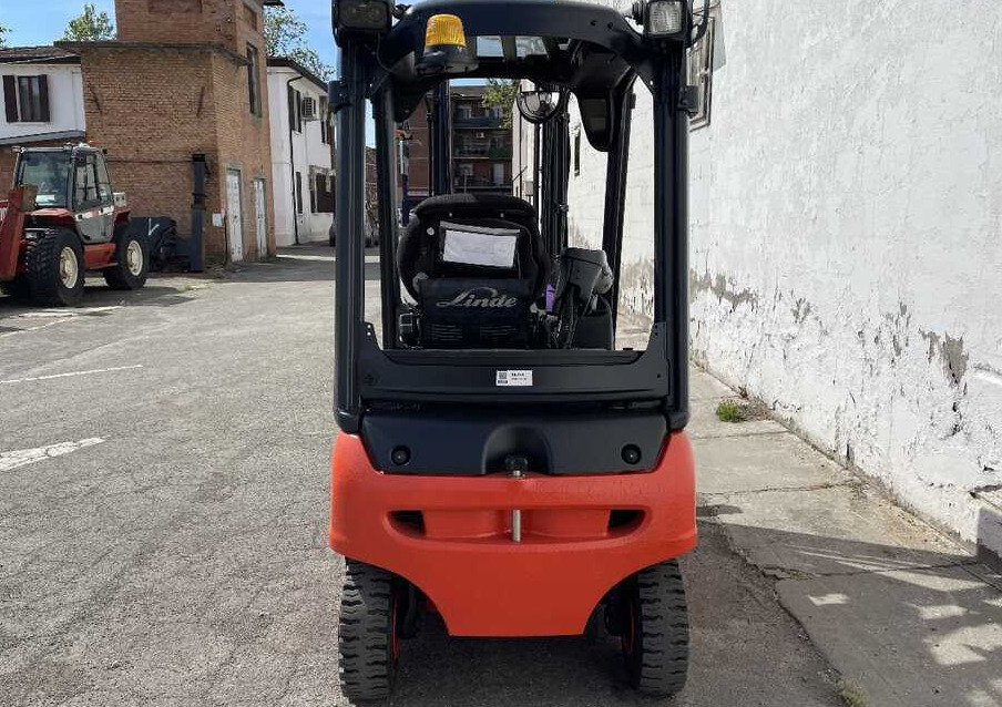Linde E 16 P-02 - Pirun elektrik: foto 2 Linde E 16 P-02 - Pirun elektrik: foto 2