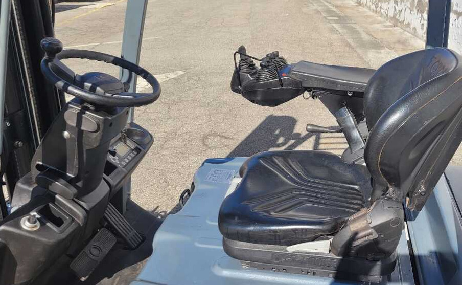 Toyota 8 FBMK20T (Batteria 90%) - Pirun elektrik: foto 4 Toyota 8 FBMK20T (Batteria 90%) - Pirun elektrik: foto 4