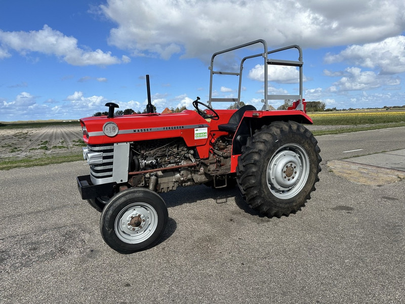 Massey Ferguson 165 - Traktor: foto 1 Massey Ferguson 165 - Traktor: foto 1