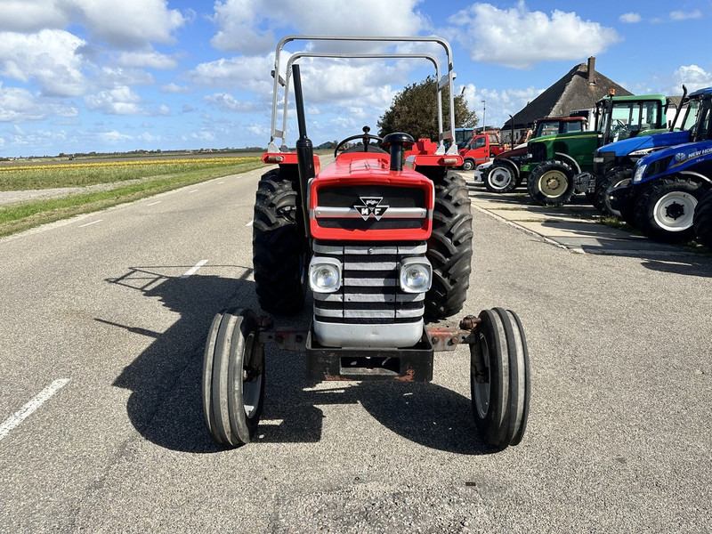 Massey Ferguson 165 - Traktor: foto 2 Massey Ferguson 165 - Traktor: foto 2