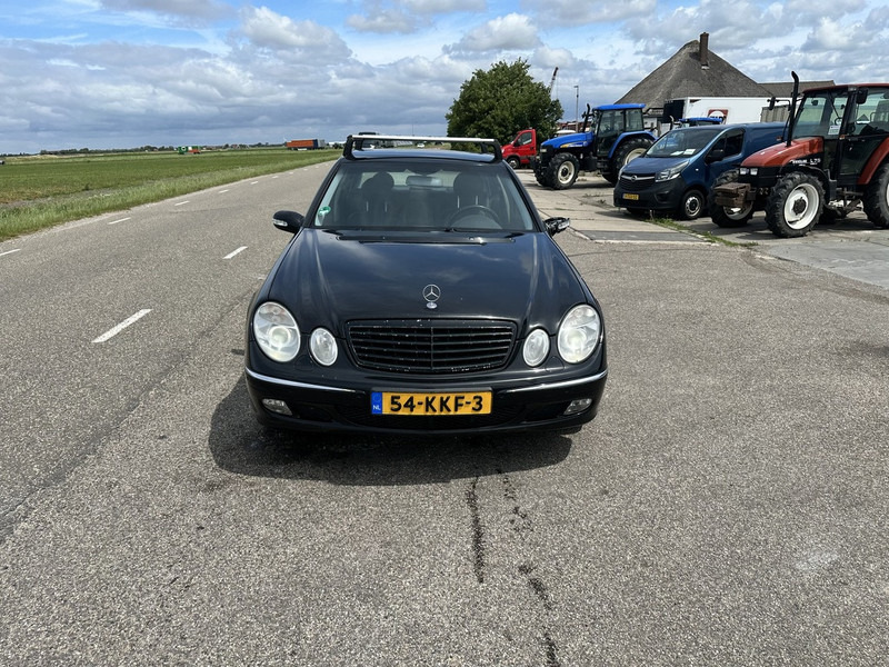 Mercedes-Benz E-Klasse 240 - Veturë: foto 2 Mercedes-Benz E-Klasse 240 - Veturë: foto 2
