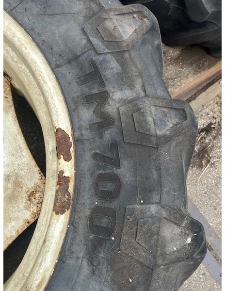 Pirelli 380\70 R28 TM700 - Bandazh: foto 3 Pirelli 380\70 R28 TM700 - Bandazh: foto 3