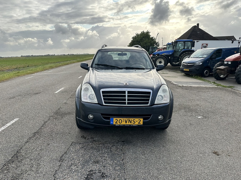 SsangYong RX270 XDI - Furgon: foto 2 SsangYong RX270 XDI - Furgon: foto 2