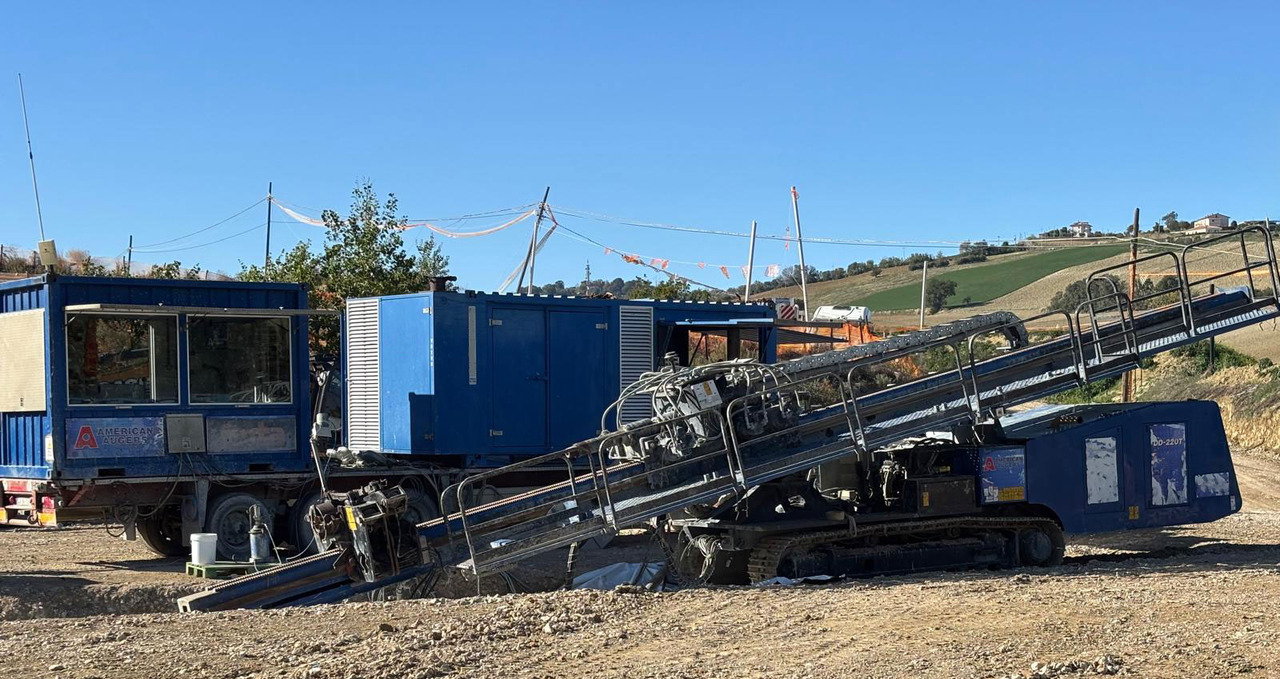 American Auger DD-220T - Makineri e drejtuar për hapjen e rrugëve: foto 4 American Auger DD-220T - Makineri e drejtuar për hapjen e rrugëve: foto 4