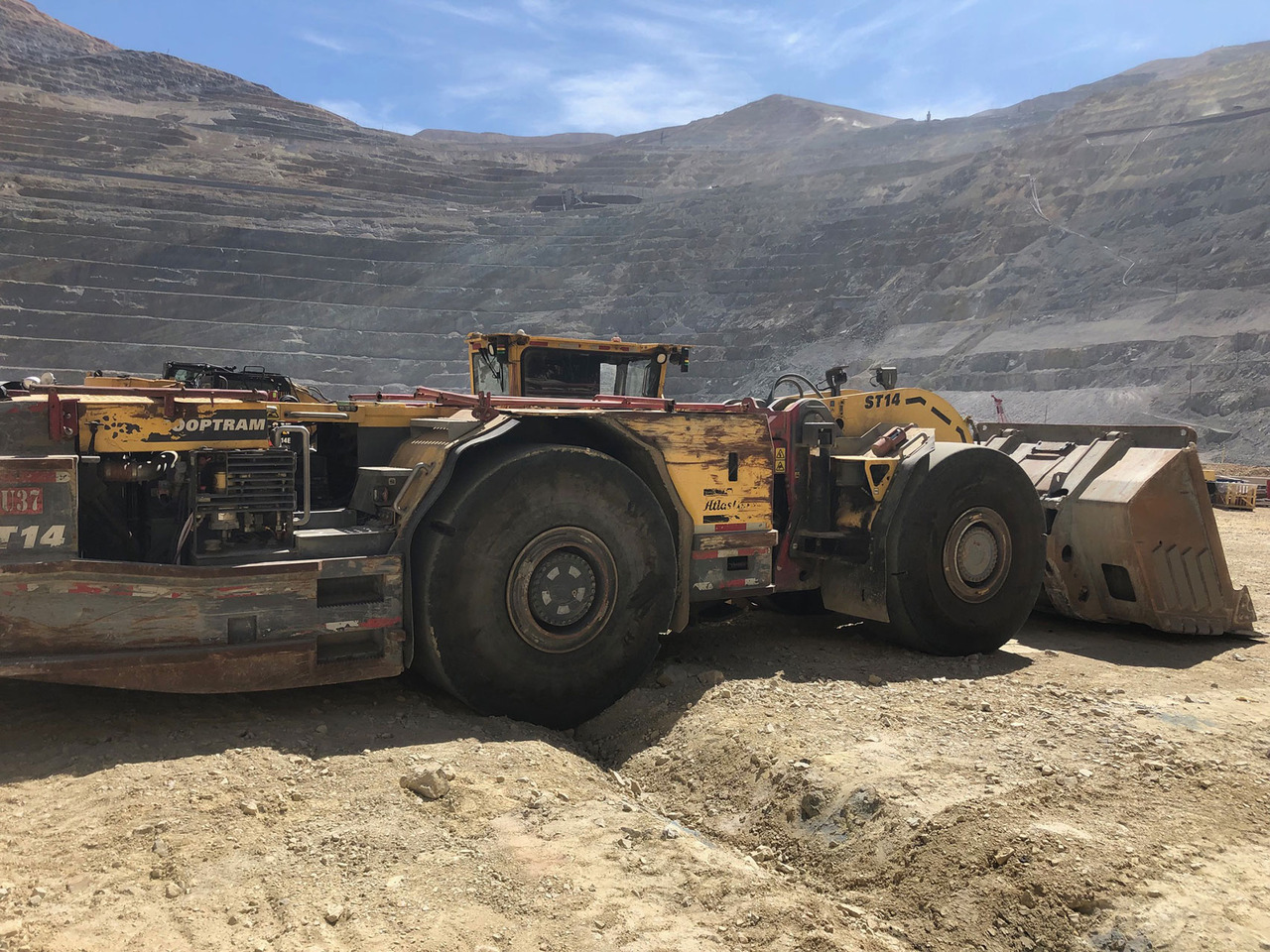 Atlas Copco ST14 - Makineri minerare: foto 2 Atlas Copco ST14 - Makineri minerare: foto 2