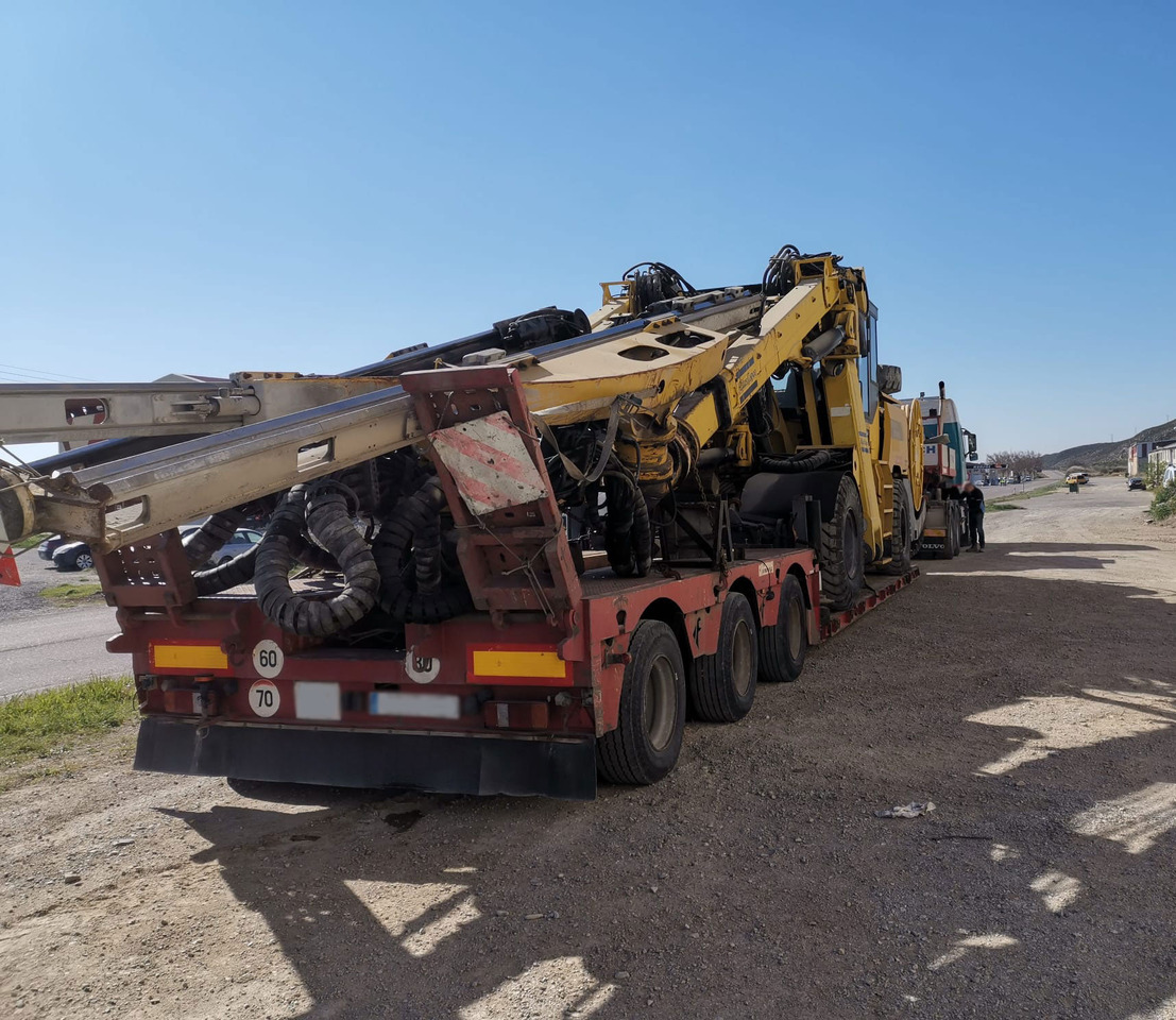 Atlas Copco WE3 - Makineri e drejtuar për hapjen e rrugëve: foto 3 Atlas Copco WE3 - Makineri e drejtuar për hapjen e rrugëve: foto 3