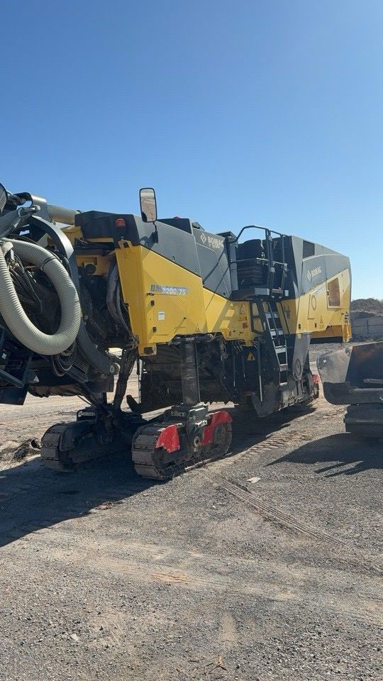 Bomag BM 2200/75 - Frezë asfalti: foto 4 Bomag BM 2200/75 - Frezë asfalti: foto 4