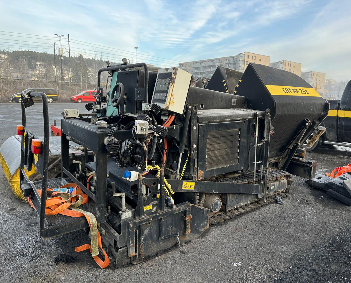Caterpillar AP255 - Shtrues asfalti: foto 2 Caterpillar AP255 - Shtrues asfalti: foto 2