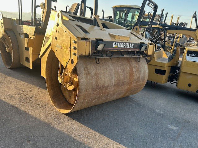 Caterpillar CB-543D XW - Rul: foto 4 Caterpillar CB-543D XW - Rul: foto 4