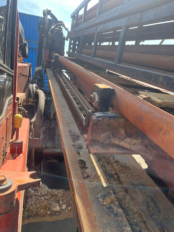 Ditch Witch JT100 Mach 1 - Makineri e drejtuar për hapjen e rrugëve: foto 5 Ditch Witch JT100 Mach 1 - Makineri e drejtuar për hapjen e rrugëve: foto 5