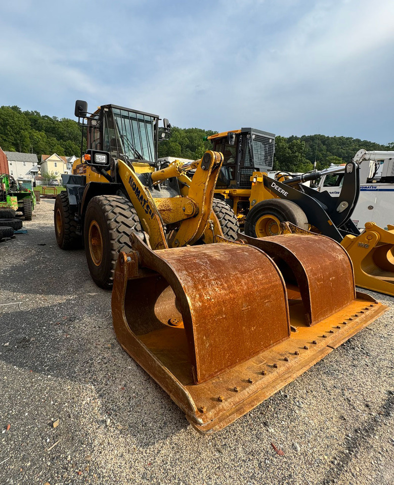 Komatsu WA320-8 - Fadrom me goma: foto 3 Komatsu WA320-8 - Fadrom me goma: foto 3