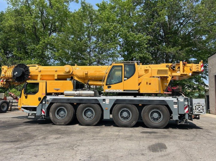 Liebherr LTM 1070-4.2 - Autovinç: foto 1 Liebherr LTM 1070-4.2 - Autovinç: foto 1