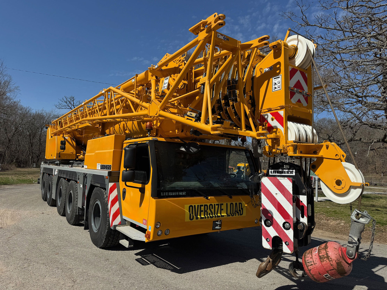 Liebherr LTM 1230-5.1 - Autovinç: foto 4 Liebherr LTM 1230-5.1 - Autovinç: foto 4