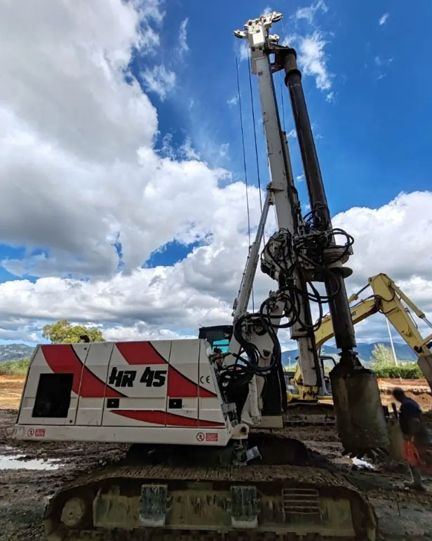 MAIT HR45 - Ngulës pilotash: foto 4 MAIT HR45 - Ngulës pilotash: foto 4