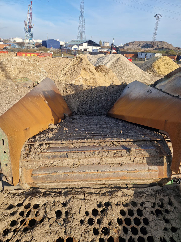 McCloskey R230 - Makinë sitëse: foto 5 McCloskey R230 - Makinë sitëse: foto 5