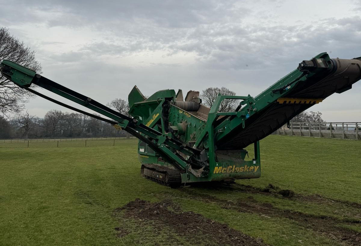 McCloskey R70 - Makinë sitëse: foto 4 McCloskey R70 - Makinë sitëse: foto 4