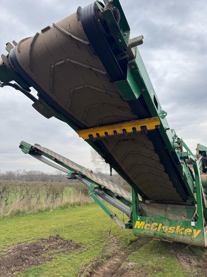 McCloskey R70 - Makinë sitëse: foto 5 McCloskey R70 - Makinë sitëse: foto 5