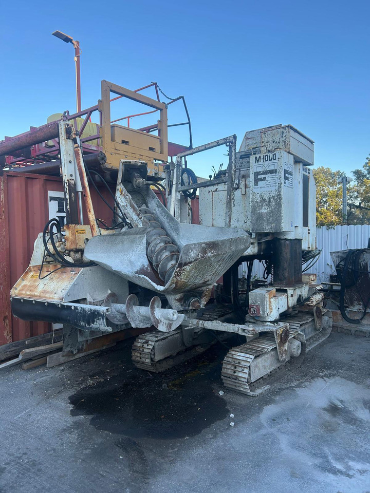 Miller Formless M-1000 - Shtrues asfalti: foto 1 Miller Formless M-1000 - Shtrues asfalti: foto 1